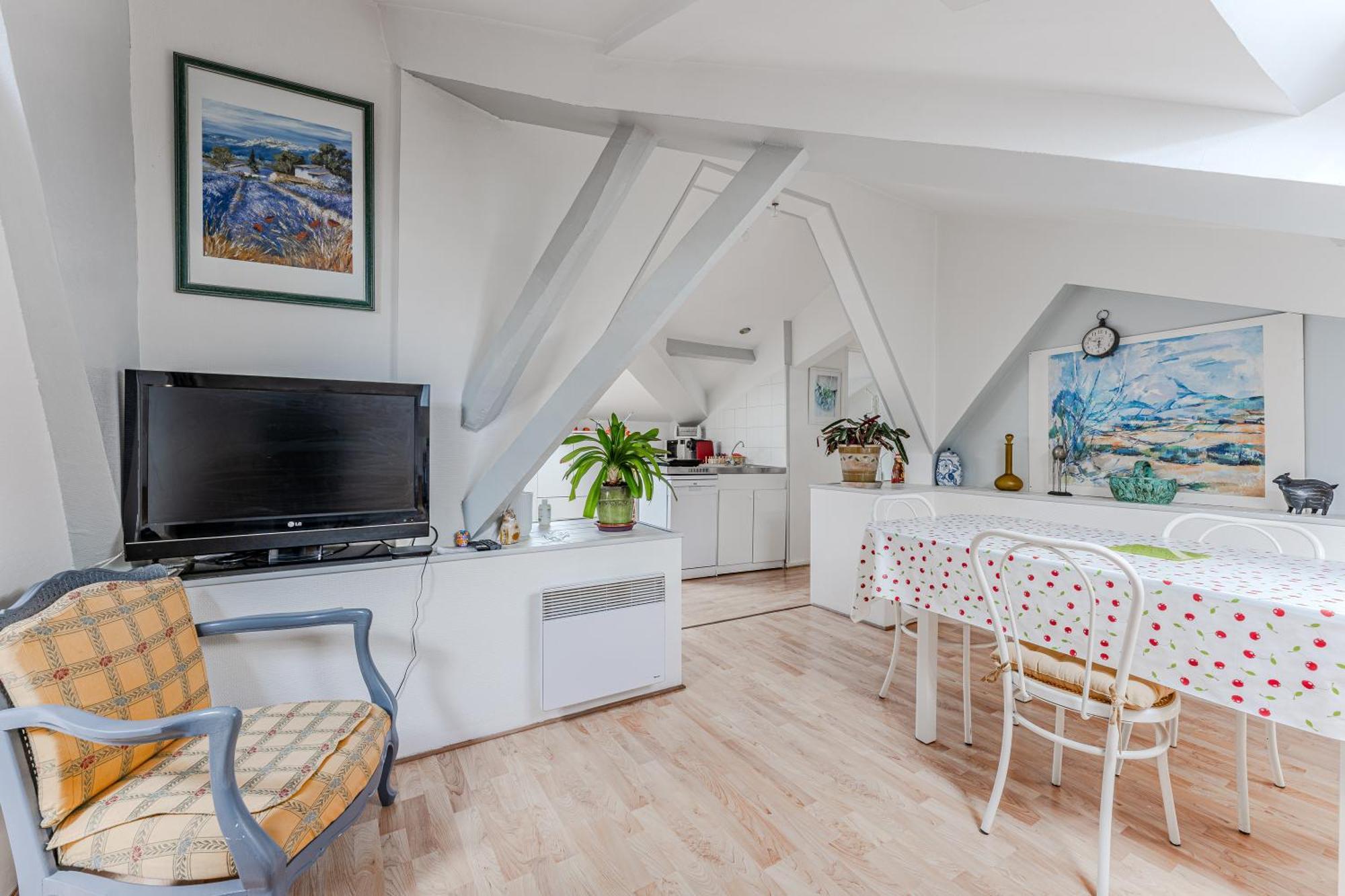 Appartement De Maitre Traversant لا تاسْتْ دو بوك المظهر الخارجي الصورة